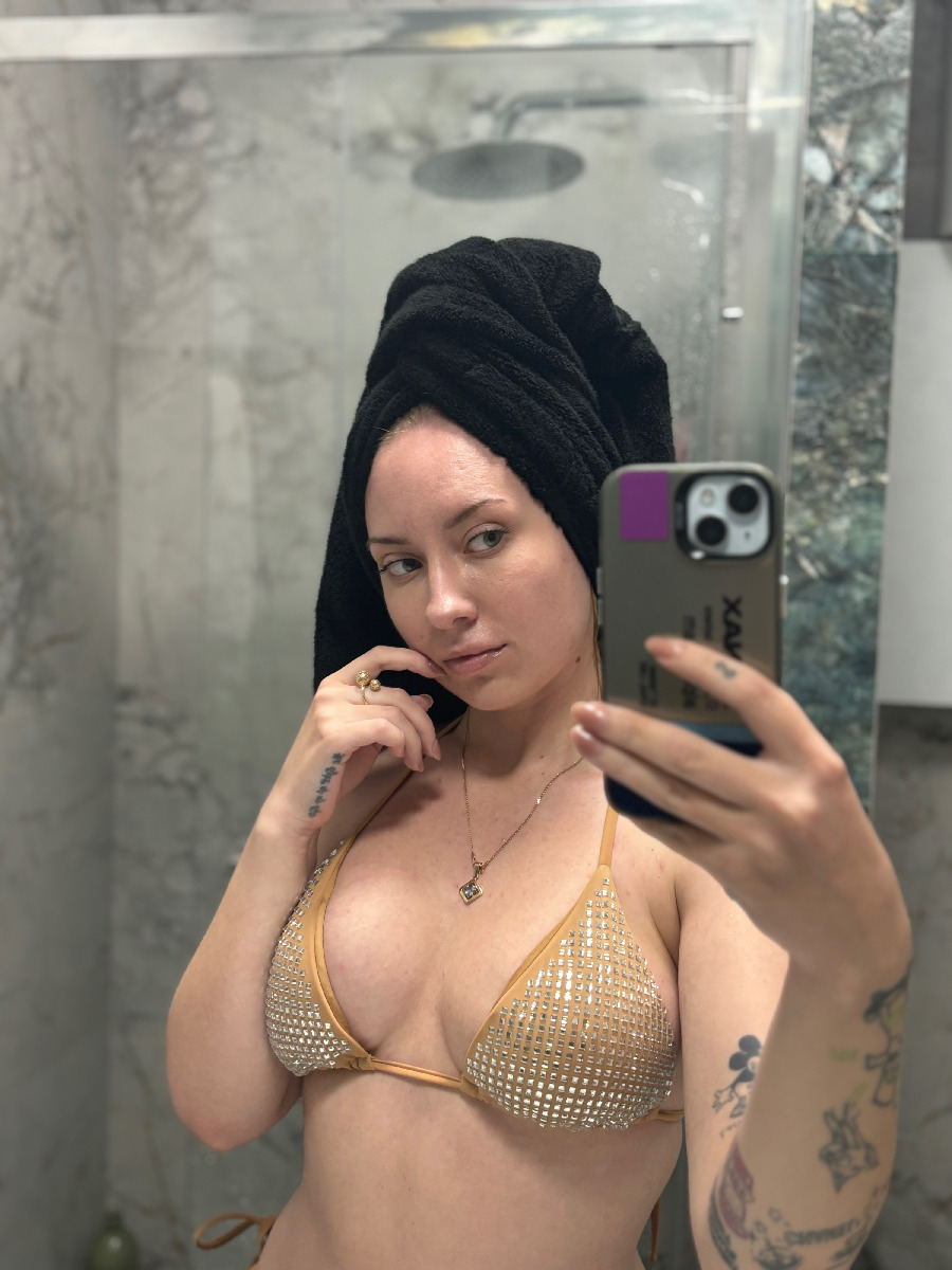 Nude girl KateV in Hachioji