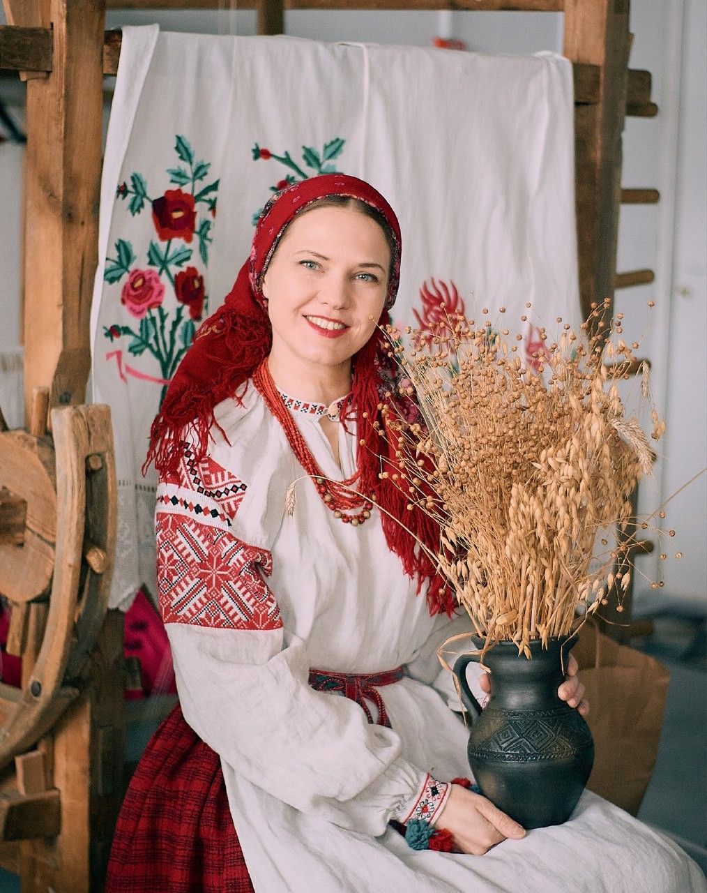 Women in Slavic costumes in Hachioji