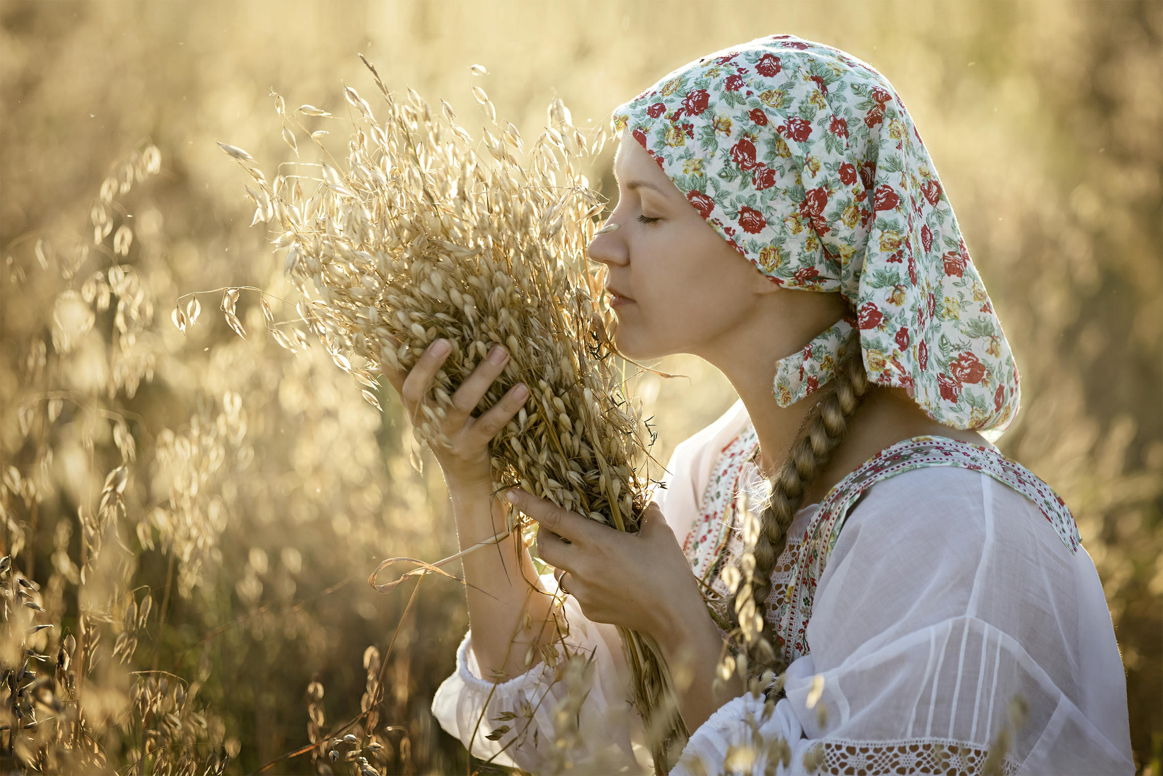 Photo Women in Slavic costumes in Hachioji