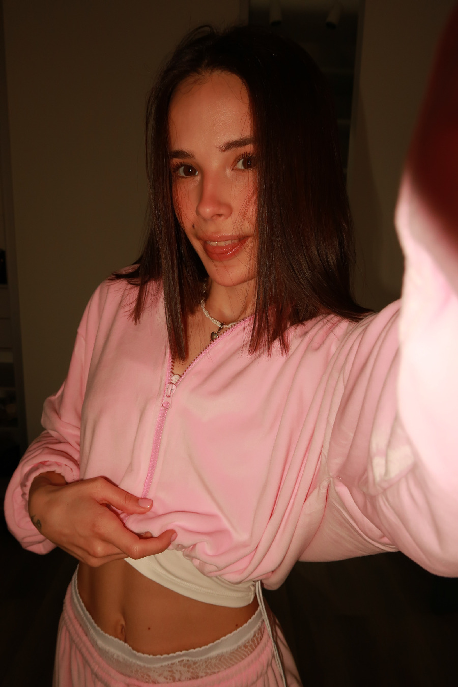 Tina brings the glow — live moments in Hachioji